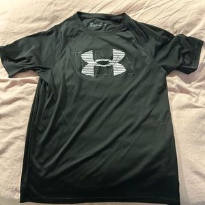 Under Armour youth T-shirt